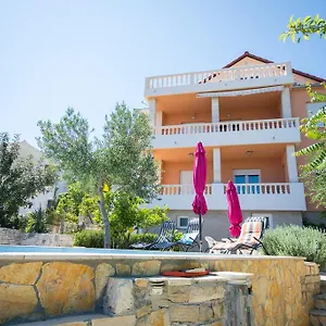  Apartman Cubela